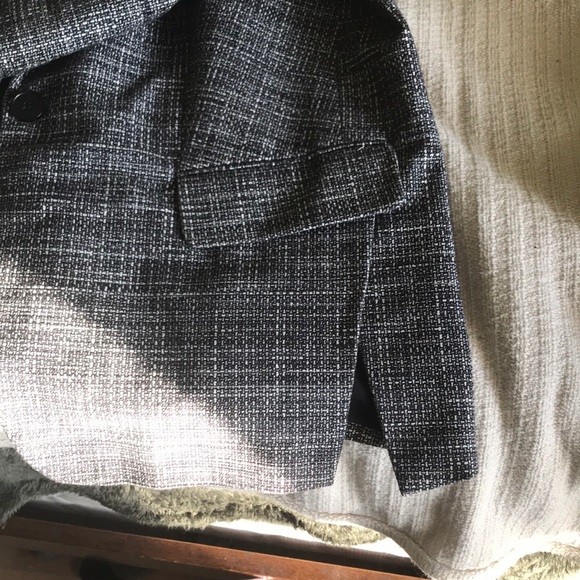 Downsizing - Picture 2 of 3